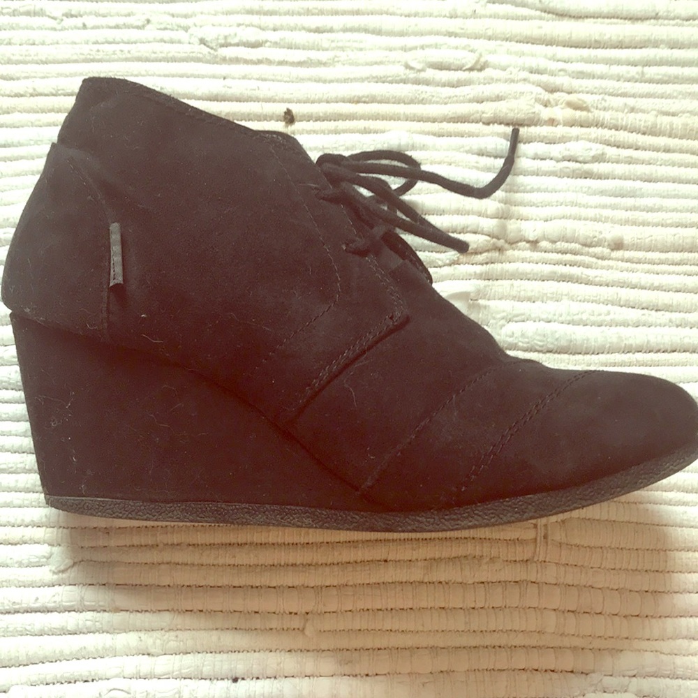 Suede wedges